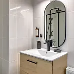 Le Nicole Un En Duplex Avec Balcon Et Place De Parking Διαμέρισμα