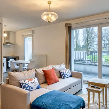 Le Nicole Un En Duplex Avec Balcon Et Place De Parking *