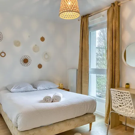 Le Nicole Un En Duplex Avec Balcon Et Place De Parking 아파트 *