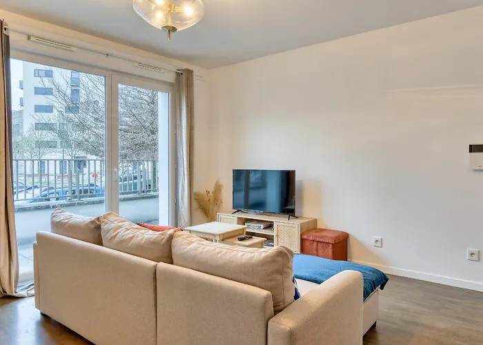 Apartment Le Nicole Un En Duplex Avec Balcon Et Place De Parking Rouen