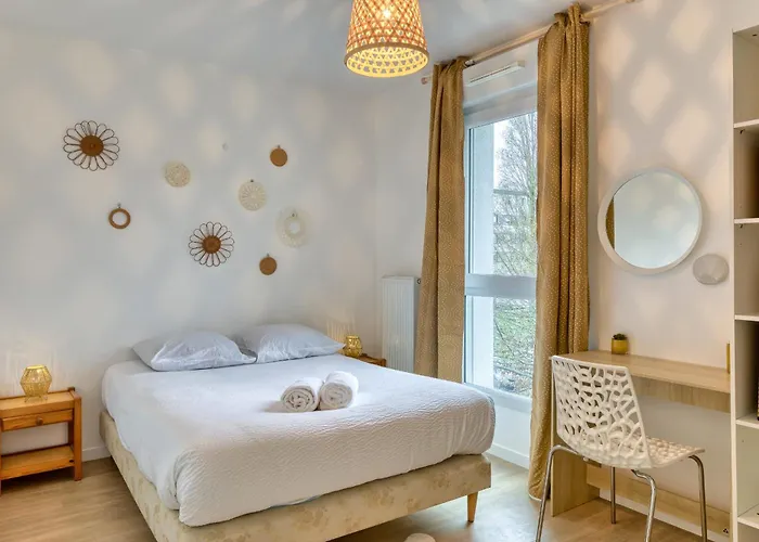 Le Nicole Un En Duplex Avec Balcon Et Place De Parking Apartment *